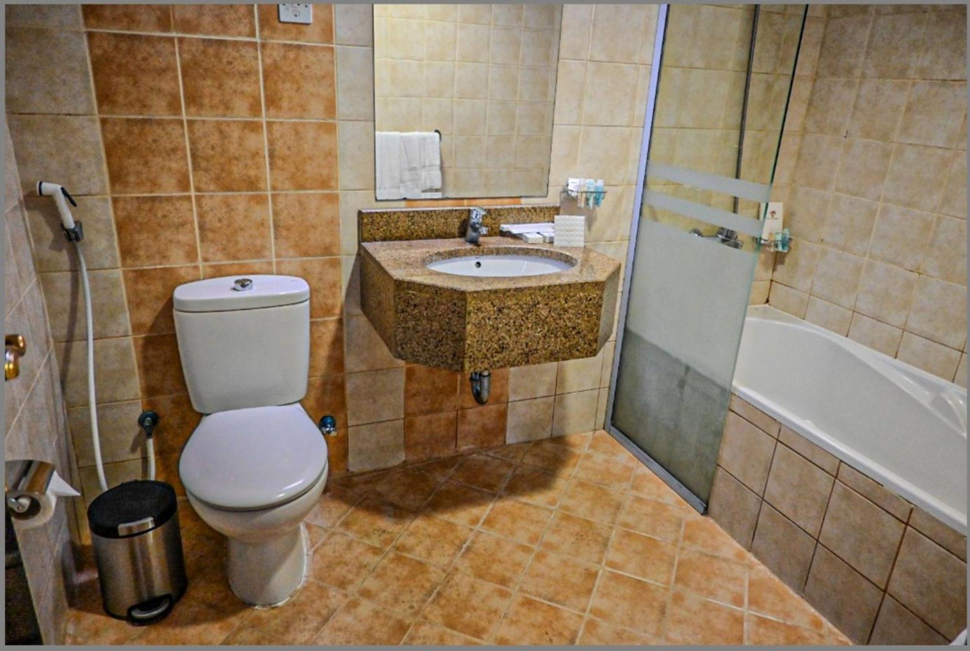 Diyar Al Huda Hotel Medina Bagian luar foto