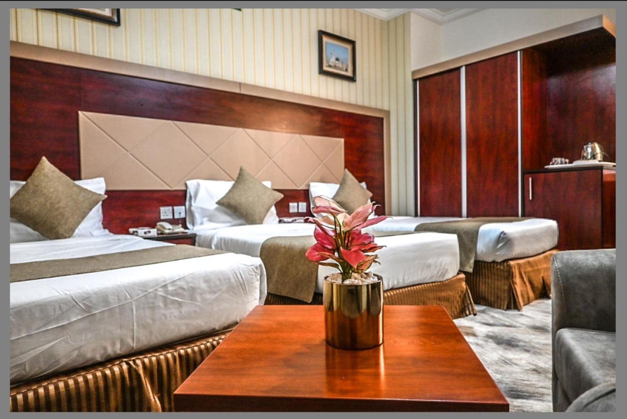 Diyar Al Huda Hotel Medina Bagian luar foto