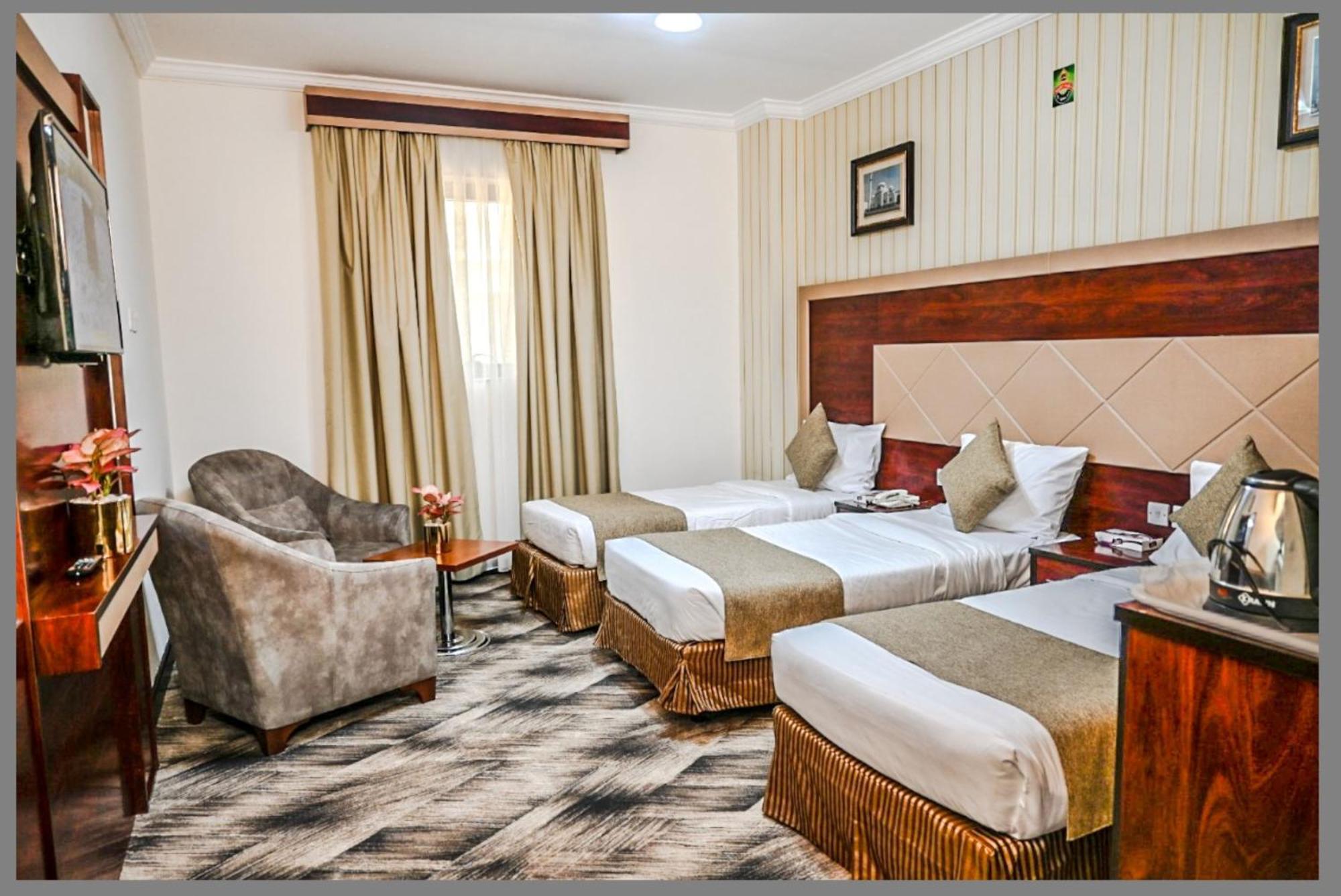Diyar Al Huda Hotel Medina Bagian luar foto